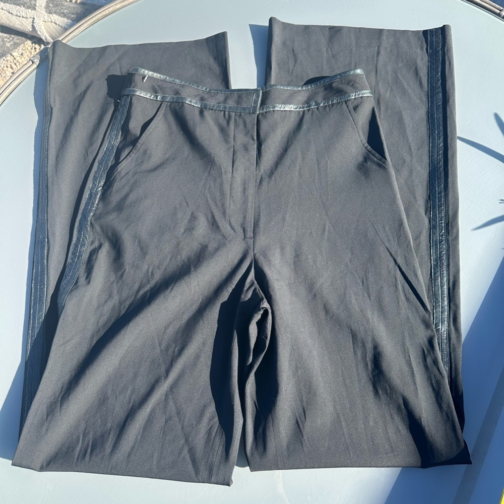 Elizabeth and James wide leg pants with leather trim size 8 EUC